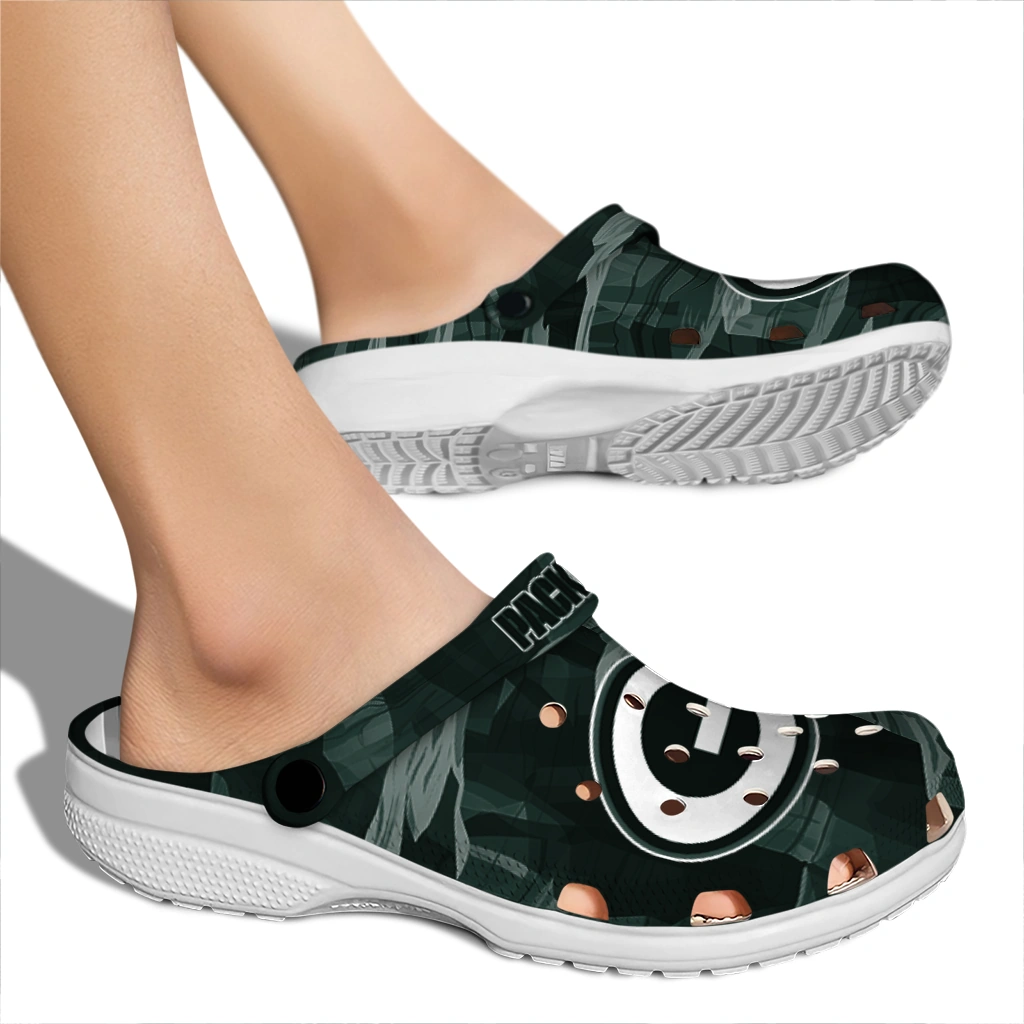 green bay packers canyon layers clogs fashion forward green bay packers canyon layers clogs fashion forward