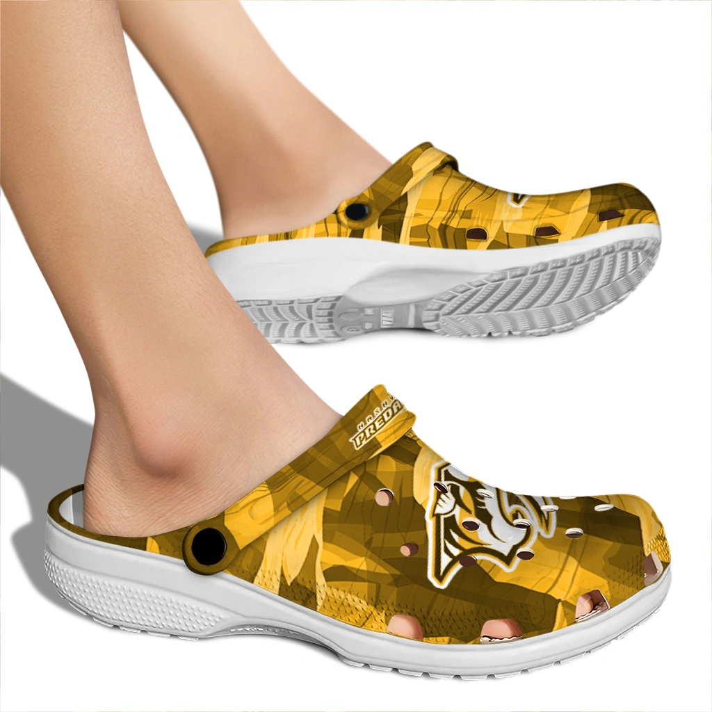 nashville predators canyon layers clogs fashion forward nashville predators canyon layers clogs fashion forward