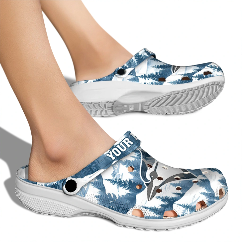 personalized toronto blue jays snowy mountains clogs fashion forward personalized toronto blue jays snowy mountains clogs fashion forward