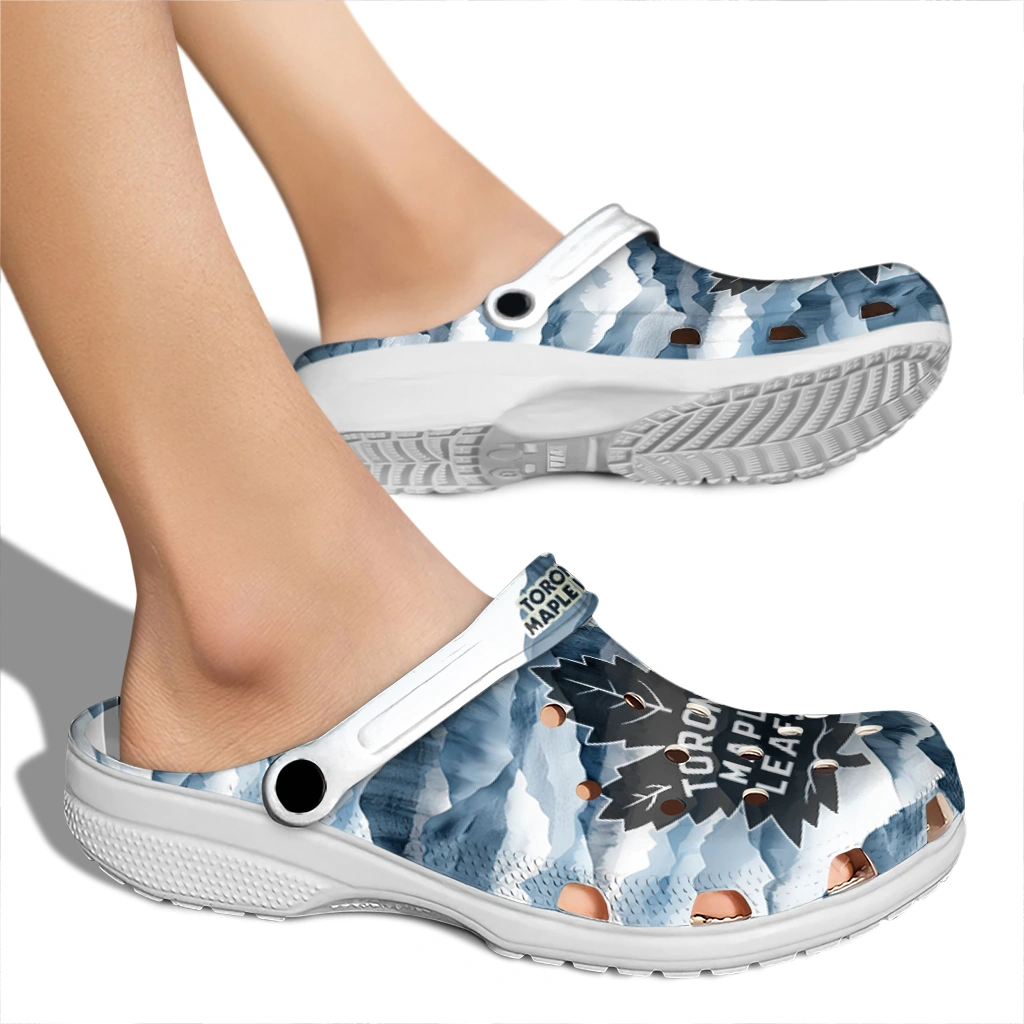 toronto maple leafs mountain peaks clogs fashion forward toronto maple leafs mountain peaks clogs fashion forward