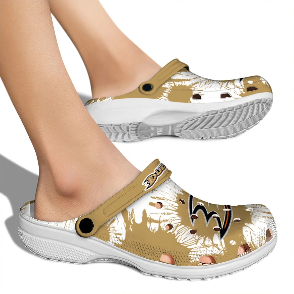 anaheim-ducks-splatter-graphics-clogs-fashion-forward