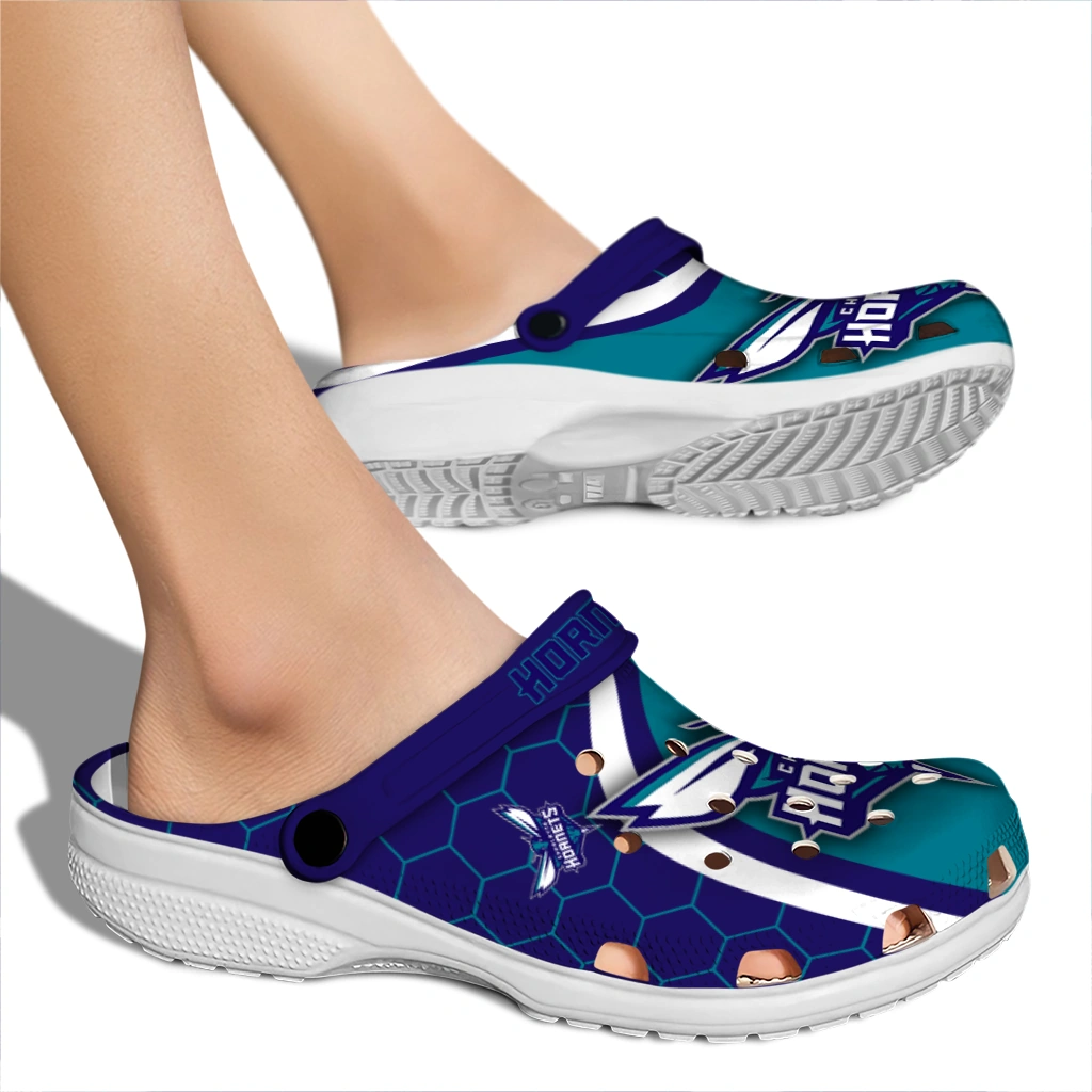 charlotte-hornets-hexagon-grid-clogs-fashion-forward
