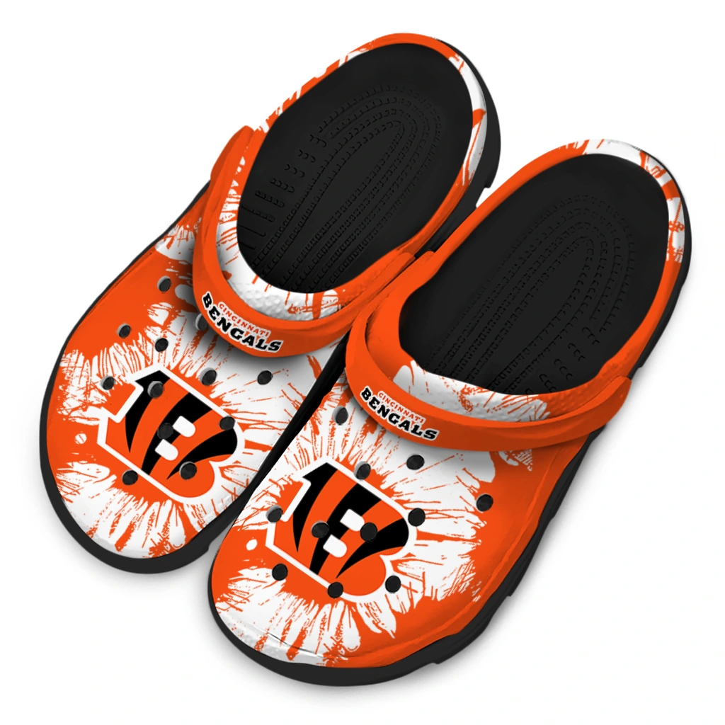 cincinnati-bengals-splatter-graphics-clogs-latest-model