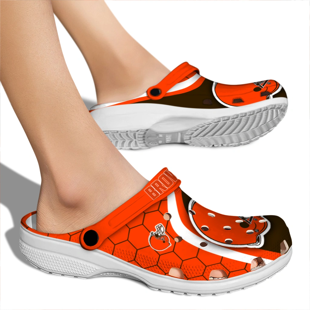 cleveland-browns-hexagon-grid-clogs-fashion-forward