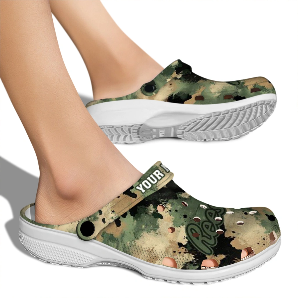 customized-reeses-camo-spots-green-black-clogs-fashion-forward-hey-clogs.webp