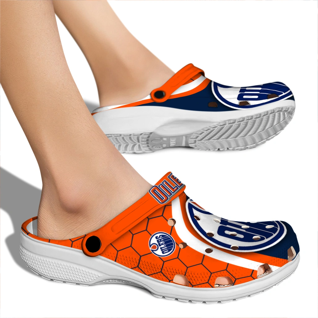 edmonton-oilers-hexagon-grid-clogs-fashion-forward