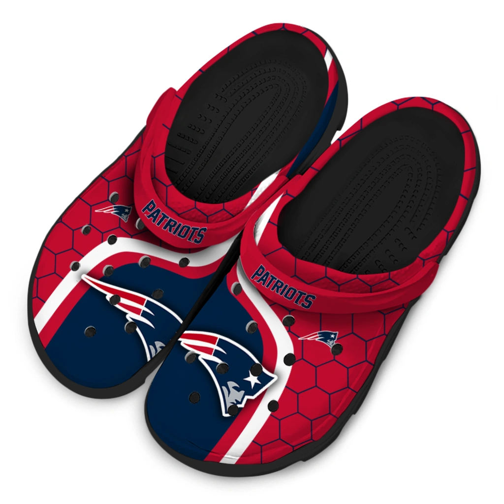 new-england-patriots-hexagon-grid-clogs-latest-model