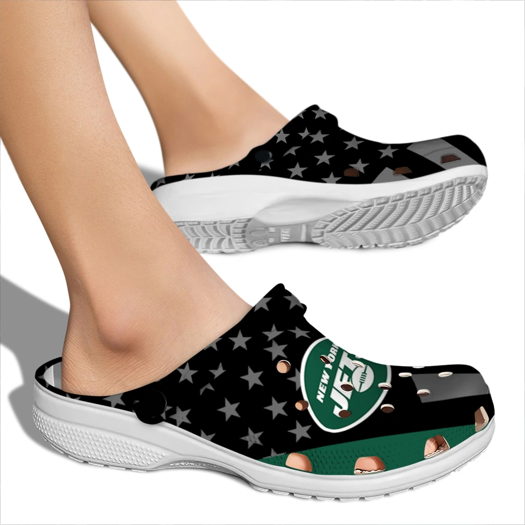 new-york-jets-stellar-stripes-theme-clogs-fashion-forward