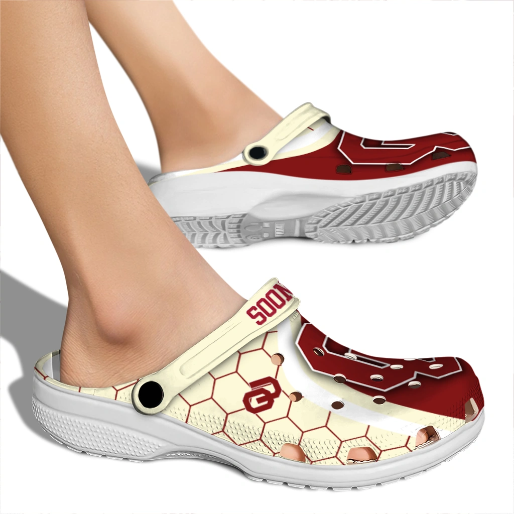 oklahoma-sooners-hexagon-grid-clogs-fashion-forward