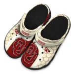 oklahoma-sooners-hexagon-grid-clogs-best-selling