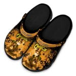 personalized-cheetos-haunted-jack-black-orange-clogs-best-selling-hey-clogs.webp
