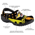 personalized-cheetos-star-pattern-black-yellow-clogs-best-selling-hey-clogs.webp