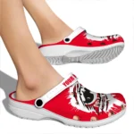 personalized-pringles-red-claw-red-white-clogs-best-selling-hey-clogs.webp