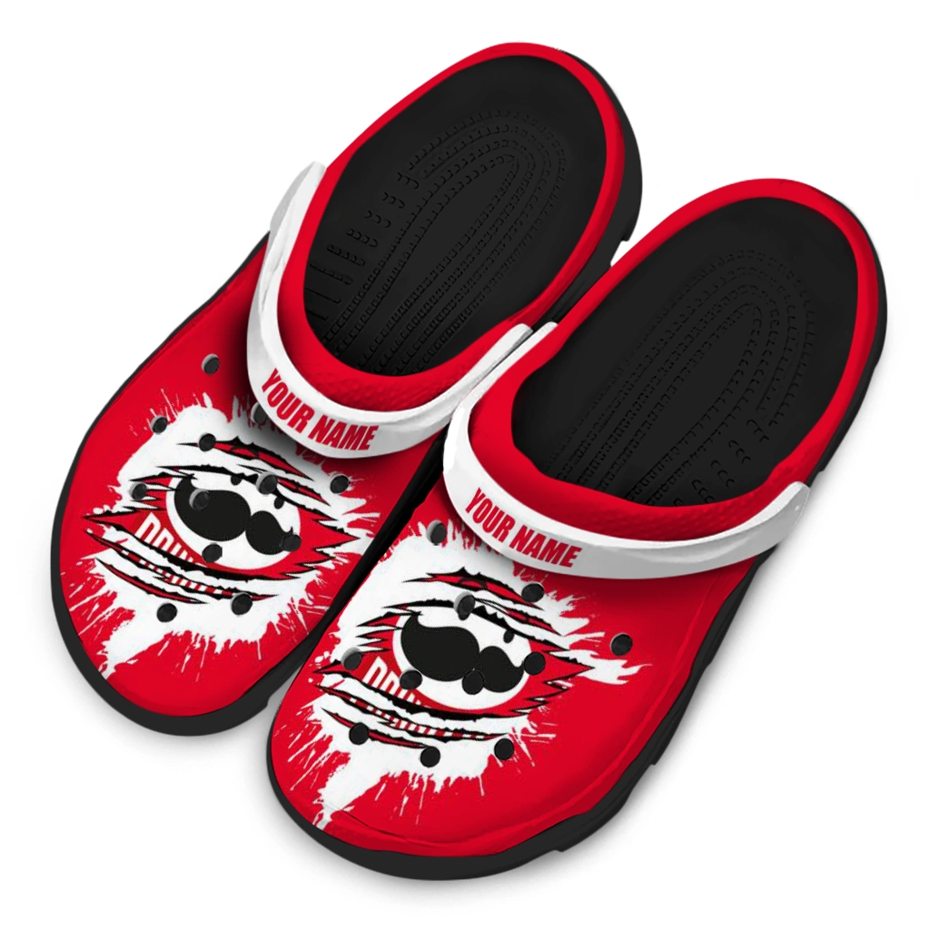 personalized-pringles-red-claw-red-white-clogs-latest-model-hey-clogs.webp