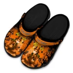personalized-reeses-pumpkin-faces-orange-black-clogs-best-selling-hey-clogs.webp